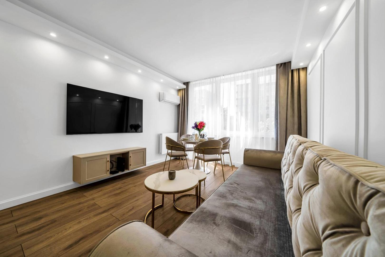 Warsaw Centrum Apartment - Workspace, Balcony - By Rentujemy Екстериор снимка